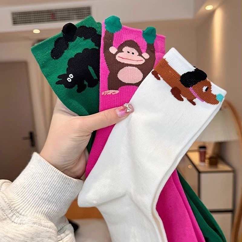 Trendy Illustrated Spring Socks For Women - الصورة 3