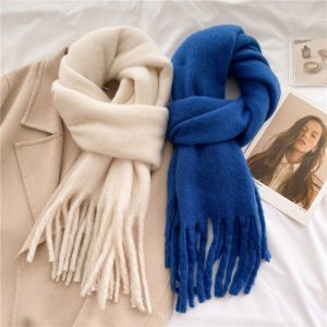 Versatile Winter Thermal Scarf With Extended Tassels