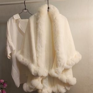 Thickened Knitted Cape With Furry Collar For FallWinter