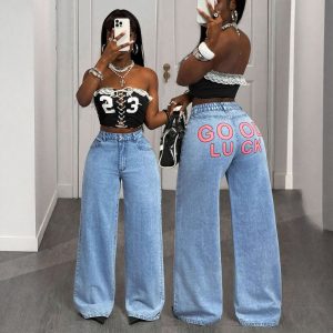 Loose-fit Straight-cut Versatile Denim Jeans