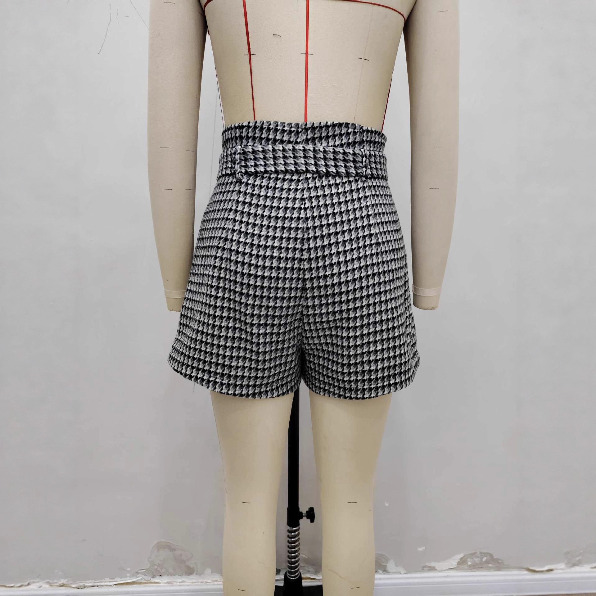 Waist-cinching Figure-flattering Versatile Shorts - الصورة 3