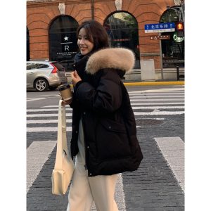 New Thickened Cotton Coat With A Hood And A Big Fur Collar Perfect For Petite Frames