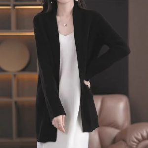 Womens Stylish Loose-fitting Mid-length Knit Cardigan