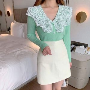 Korean-style Elegant Lace-panelled Outerwear Base Top
