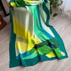 New Silk-look Scarflong Style For Vacation And Sun Protection