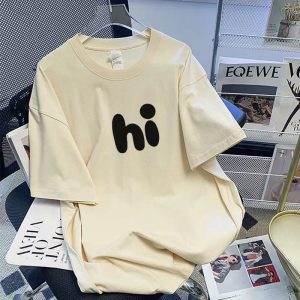 Womens Relaxed Minimalist Short-sleeve Top With A Print