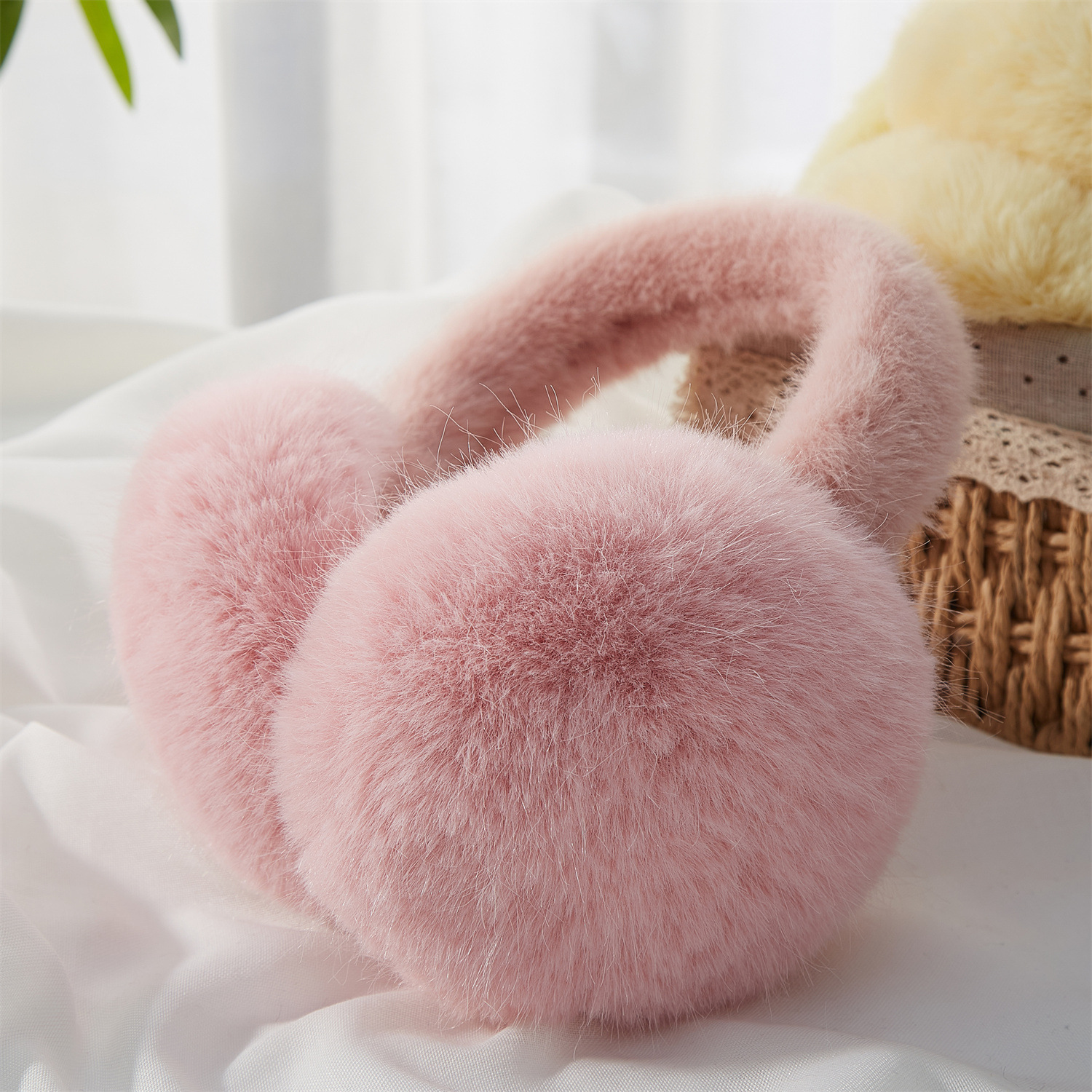 Fox-fur Ear Warmers For Warmth And Frost Protection - الصورة 3