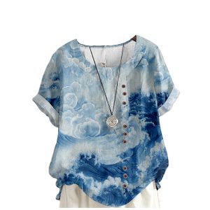 Crew Neck Shirt Pullover Style With A Patchwork Design And Short Sleeves