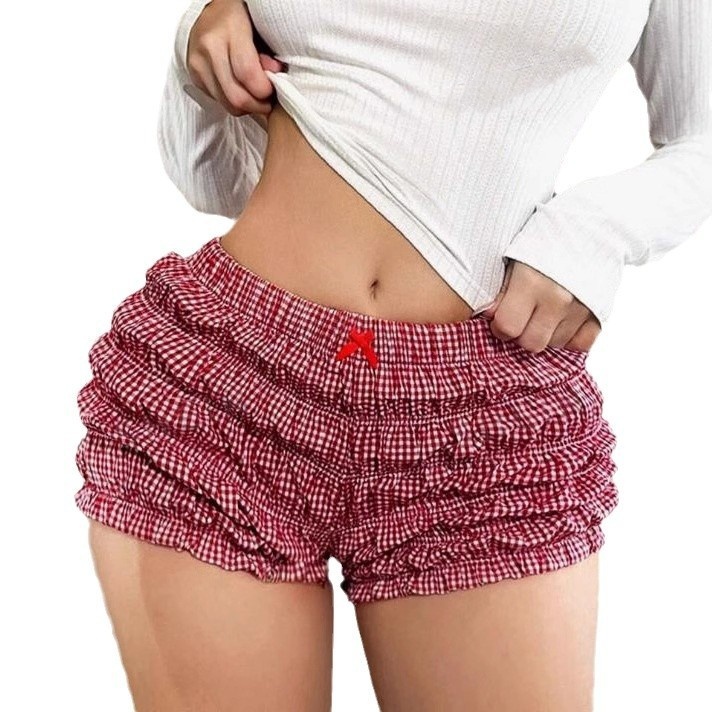 Fresh And Crisp Women's Sweet Checkered Short Pants - Image 3