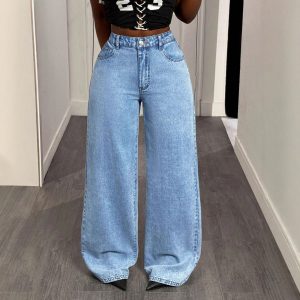 Loose-fit Straight-cut Versatile Denim Jeans
