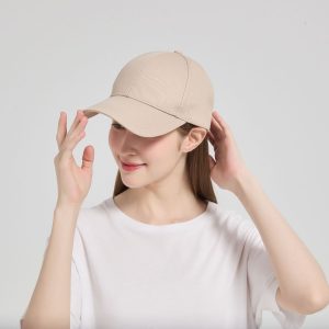 Baseball Cap With A Cotton-silver-fiber Fabric Lining For Electromagnetic Wave Shielding