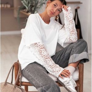 Casual Comfortable And Stylish Lace-panelled Long-sleeve For Commuting