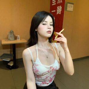 Sexy Lace-spliced Camisole With Red Floral Accents