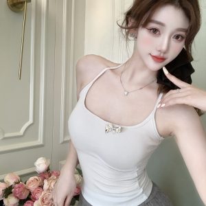 Strapless Form-fitting Backless Tank Top With Built-in Chest Pads For A Slimming Secure Fit