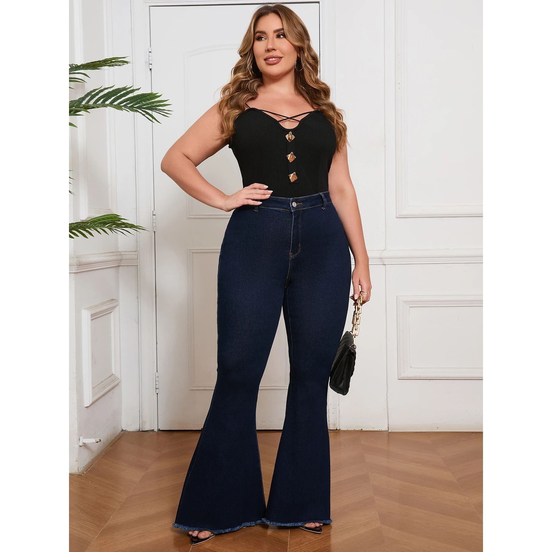 Curvy Fit High Waisted Flared Jeans For Women Plus Size Sret - الصورة 3