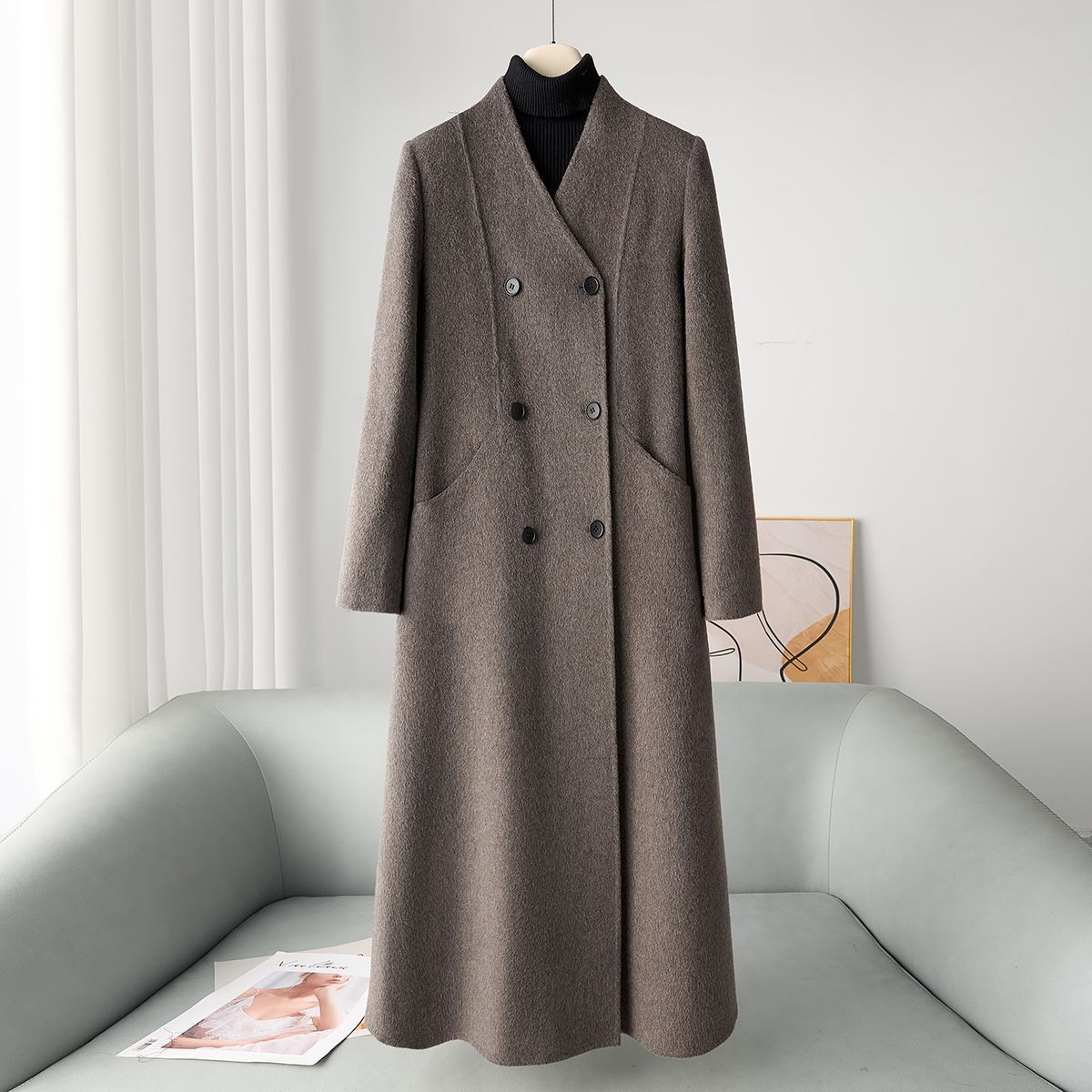 Mid-thigh-length Casual Double-breasted Wool Coat In Double-faced Wool - الصورة 6