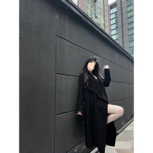 Petite  Hepburn-style Chic Thick Wool Coat