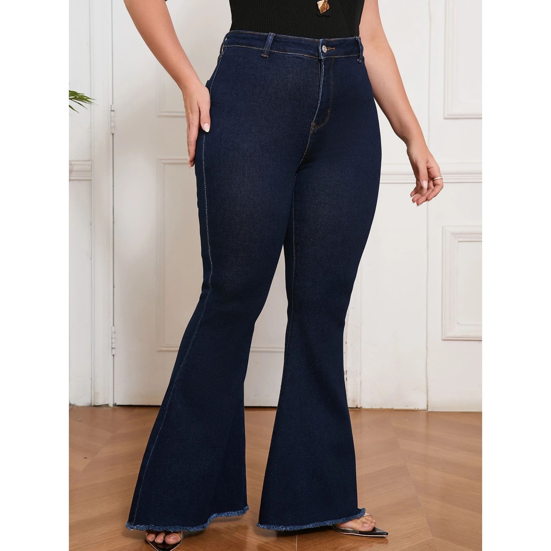 Curvy Fit High Waisted Flared Jeans For Women Plus Size Sret - الصورة 5