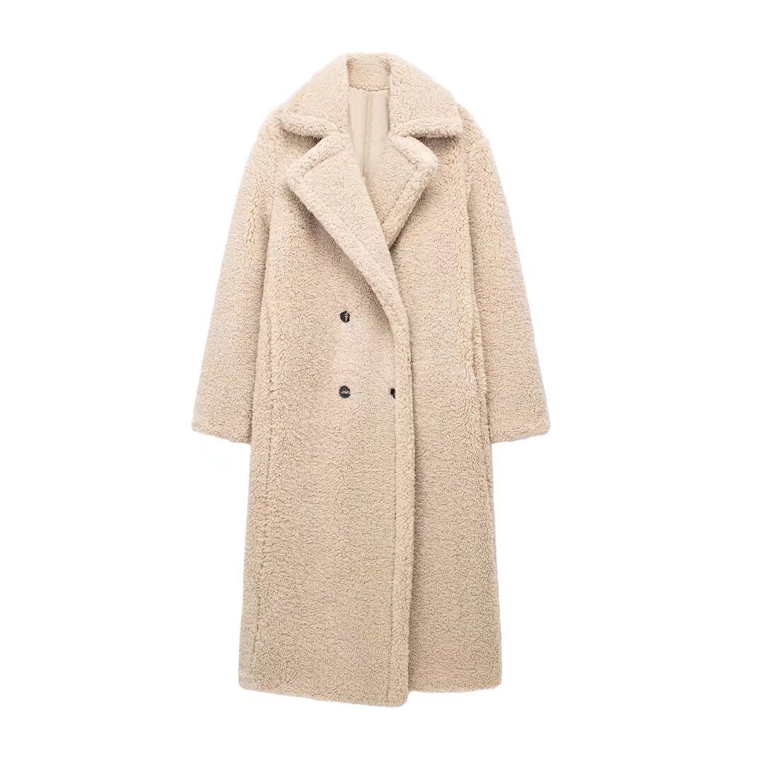 Oversized Coat With A Large Lapel Made Of Thick Lambswool Fleece - Image 6