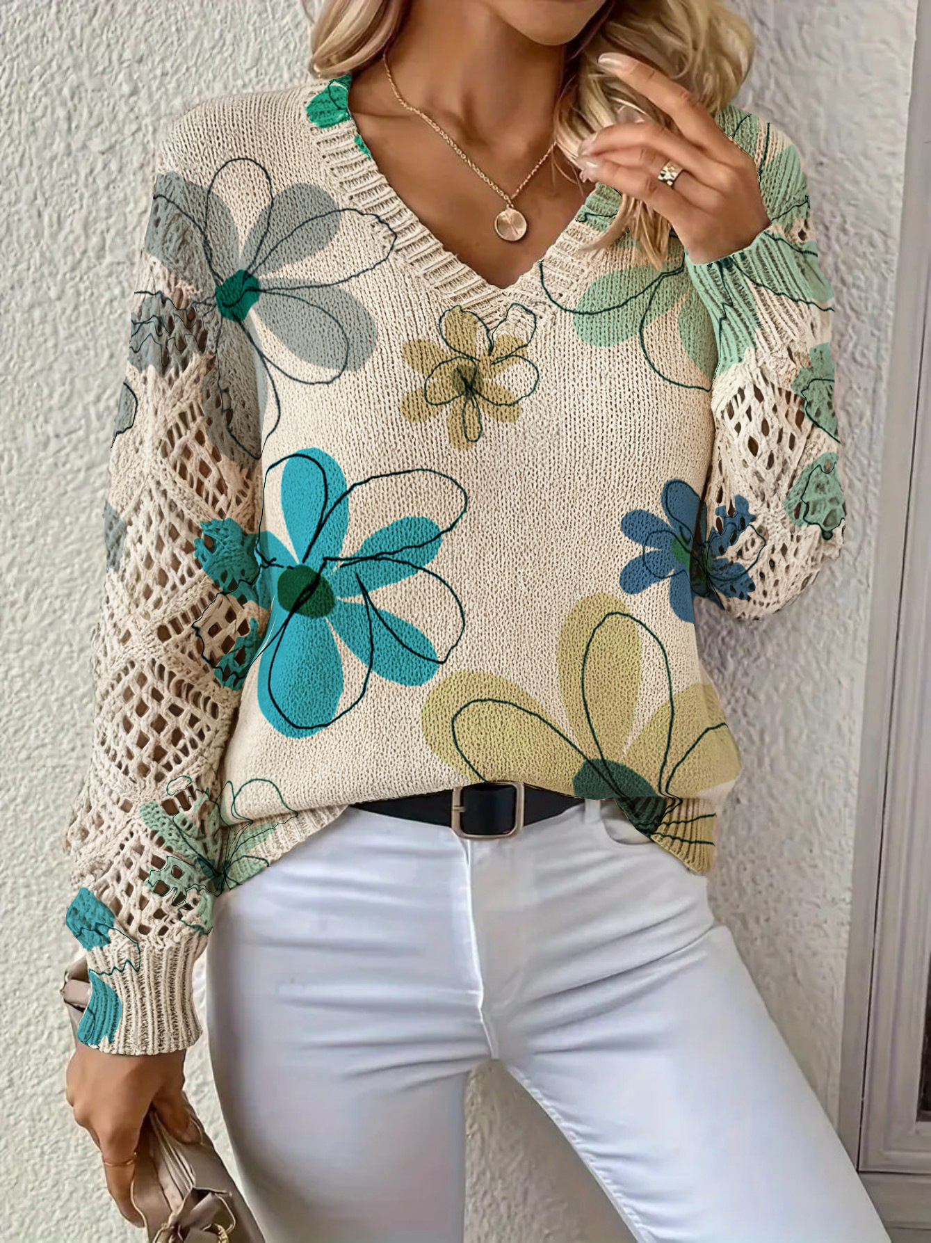 Printed Sweater With A V-neck And Long Sleeves Pullover Style - Image 8