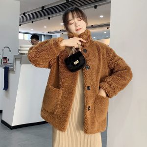 Womens Short Lambswool Coat For Fall And Winter
