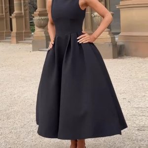 Women's Sleeveless Solid Color Hollow-out Cinched Dress