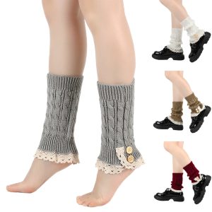 Loose-fitting Buttoned Ankle Socks With Lace Trim
