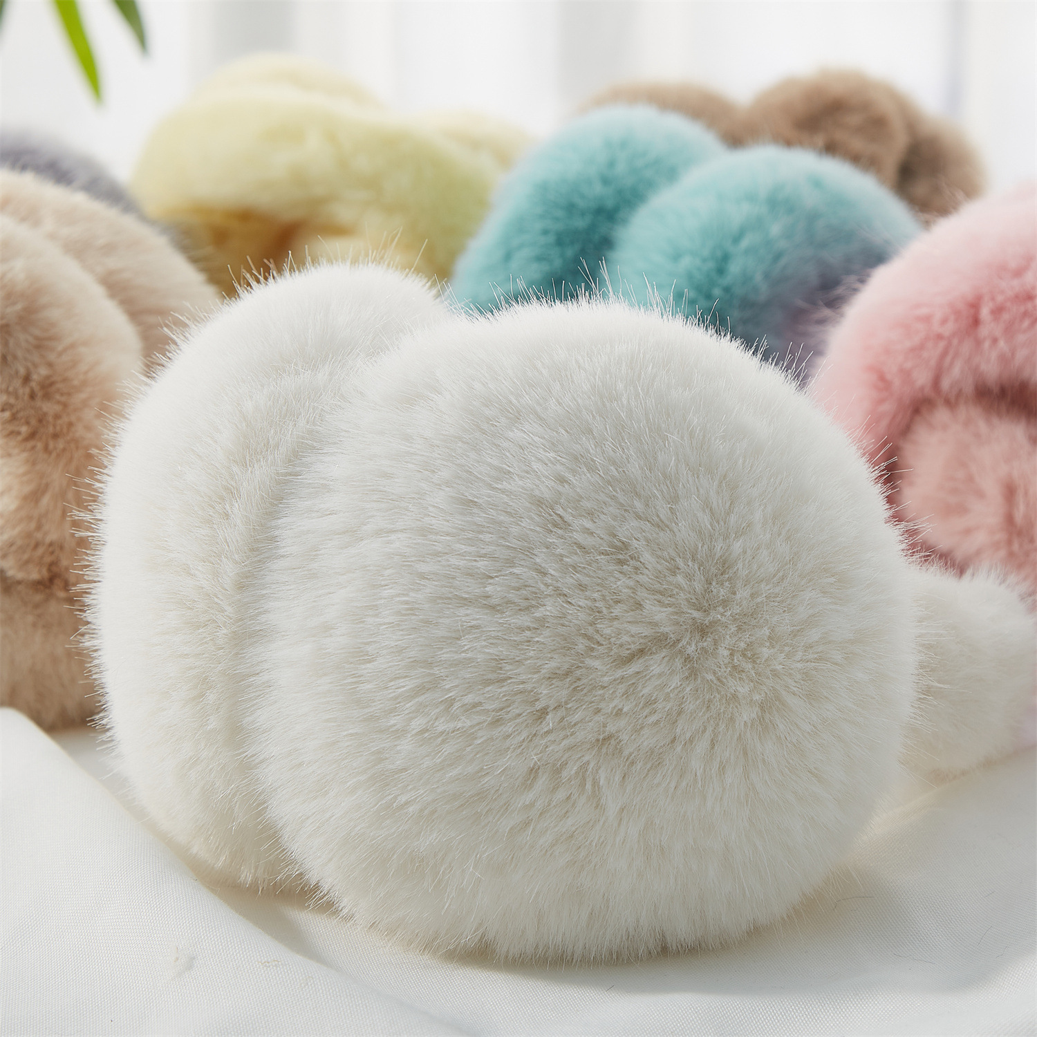 Fox-fur Ear Warmers For Warmth And Frost Protection - الصورة 5