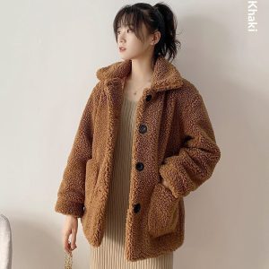 Womens Short Lambswool Coat For Fall And Winter