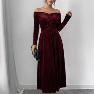 Womens Stylish Figure-hugging Velvet Long-sleeve Dress