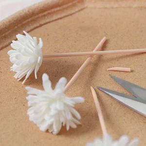 5/20/50pcs aroma diffusing stick and white foam flower combination, aromatherapy flower diffusing stick, fiber stick essential o