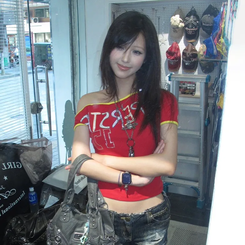 Karrram Japanese Y2k Off Shoulder T-shirt Trashy 2000s Letter Print Crop Top Vintage Harajuku Rhinestones T Shirt American Retro - الصورة 3