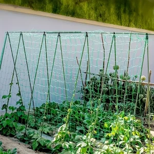 Heavy-Duty Garden Trellis Netting for Climbing Plants - Ideal for Cucumbers, Vines & Tomatoes, UV-Stabilized Polyethylene, 179.9