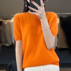100% pure wool women's round neck sweater short sleeve seamless loose knit half sleeve bottoming sleeve.