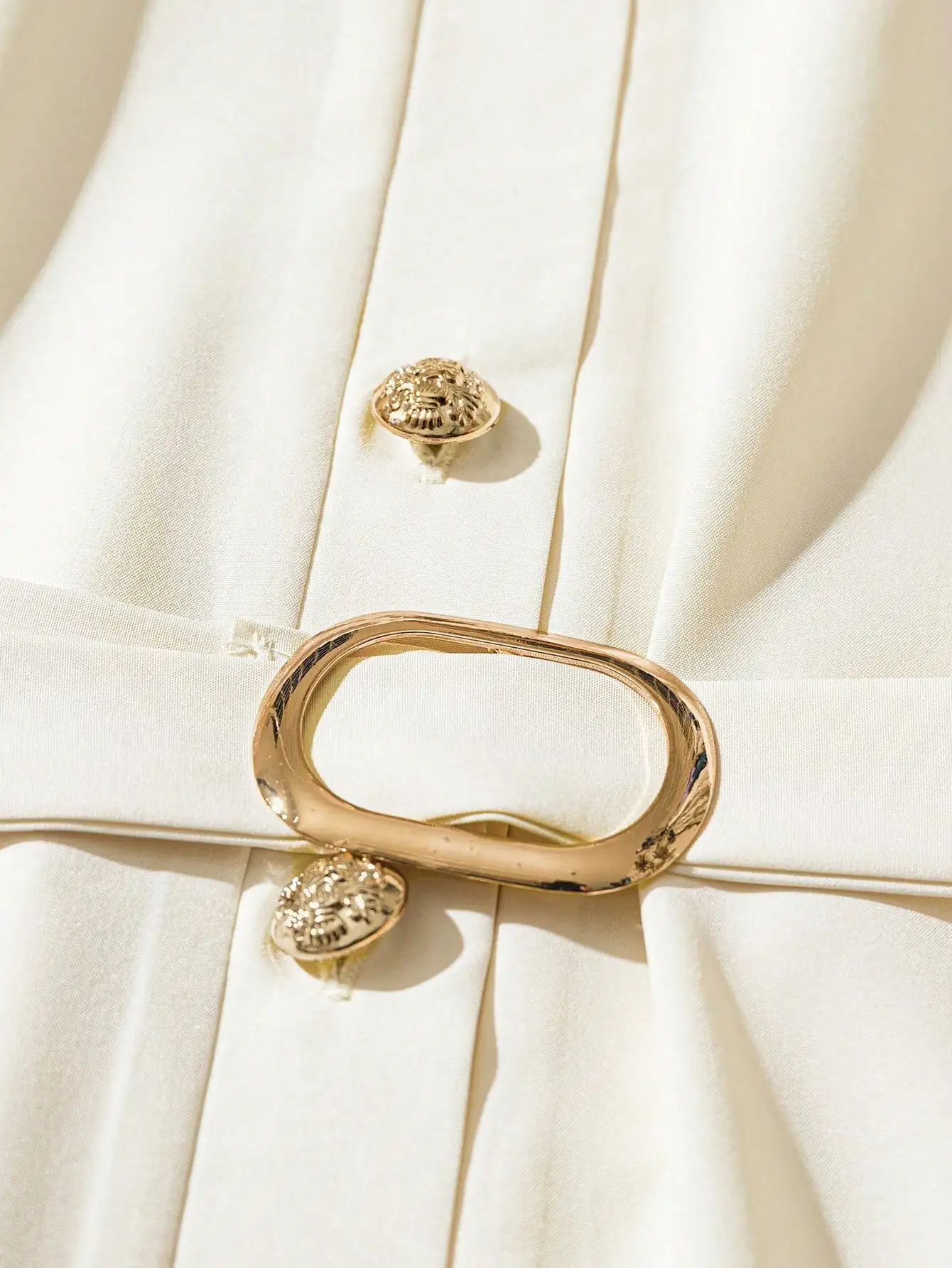 Women's Elegant Simple Round Neck Single Breasted Short Sleeve Belt Midi Dress women dress Women's Elegant Beige Midi Dress - الصورة 5