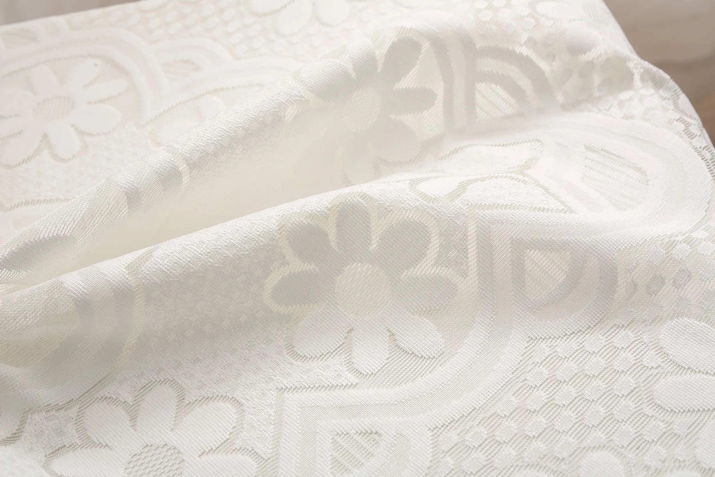Square Lace Tablecloth White Flower retro European Embroidered Dinning table linen Cover wedding party garden home decoration - الصورة 4