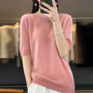 100% pure wool women's round neck sweater short sleeve seamless loose knit half sleeve bottoming sleeve.