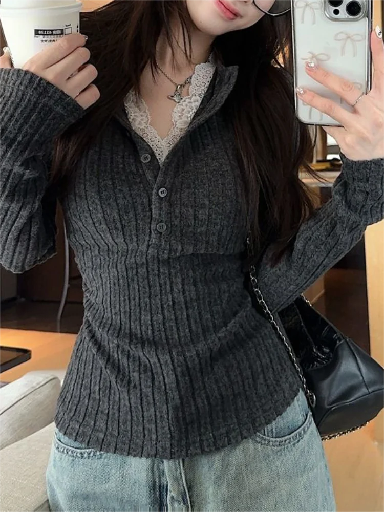Women's Top Lace Patchwork Long Sleeve T-Shirt Base Shirt Fashion Vintage Fake Two-piece V-neck T-shirt Aesthetic Clothes - الصورة 3
