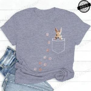 Pocket Bunny T-Shirts – Cute Rabbit Paw Prints T-Shirt Funny Bunny Graphic Tee Tops Sweet Rabbit Sitting in The Pocket Shirt