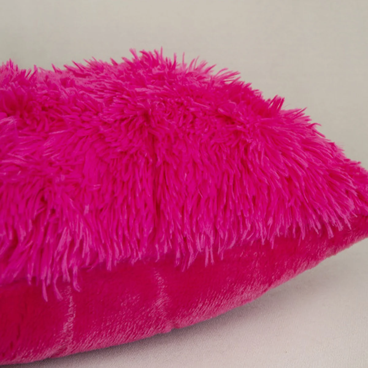 Pack of 2 Luxury Faux Fur Throw Pillow Cover Deluxe Decorative Plush Pillow Case Cushion Cover for Sofa Bedroom (no pillowcore) - Image 4
