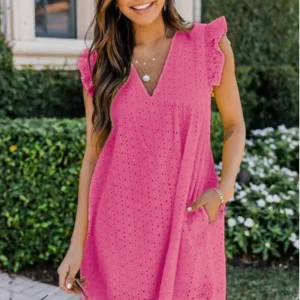 Cross border new lace jacquard hollowed out V-neck dress with pockets and lining shorts for women in Europe and America