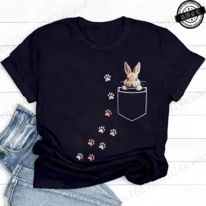 Pocket Bunny T-Shirts – Cute Rabbit Paw Prints T-Shirt Funny Bunny Graphic Tee Tops Sweet Rabbit Sitting in The Pocket Shirt