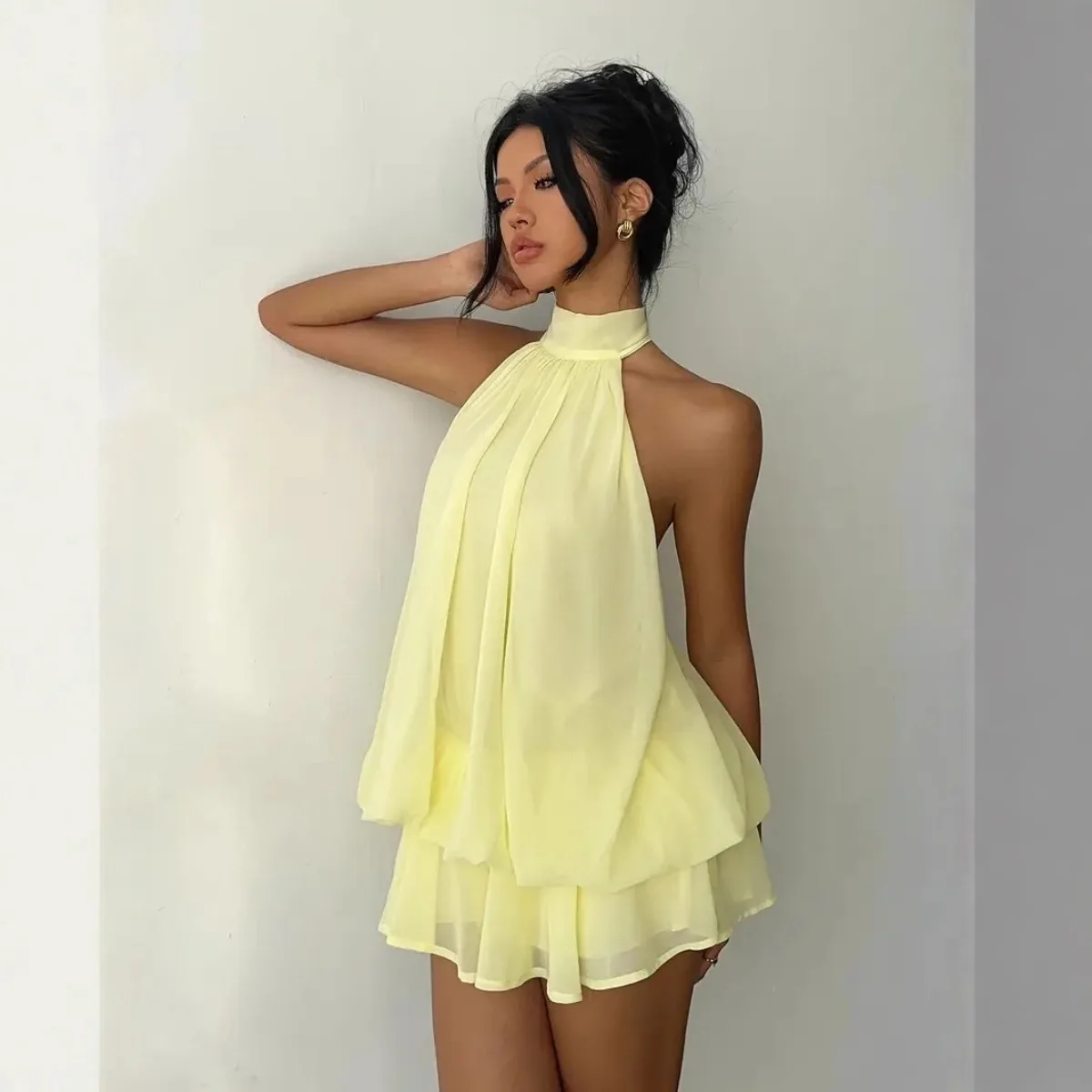 Women's Halter Neck Dress, Backless Tie-Front Chiffon Sheer Mini Skirt, Fashionable Sexy Y2K Vintage Cute Party Birthday Dress - الصورة 3