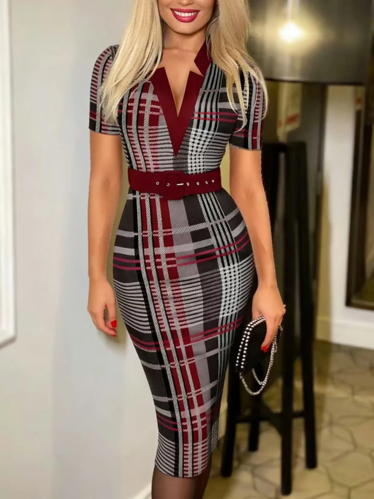 Women's Sexy Geometric Pattern V-Neck Midi Pencil Dress with Belt, Long Sleeve Knit Bodycon Dress, Suitable for All Seasons - Image 4