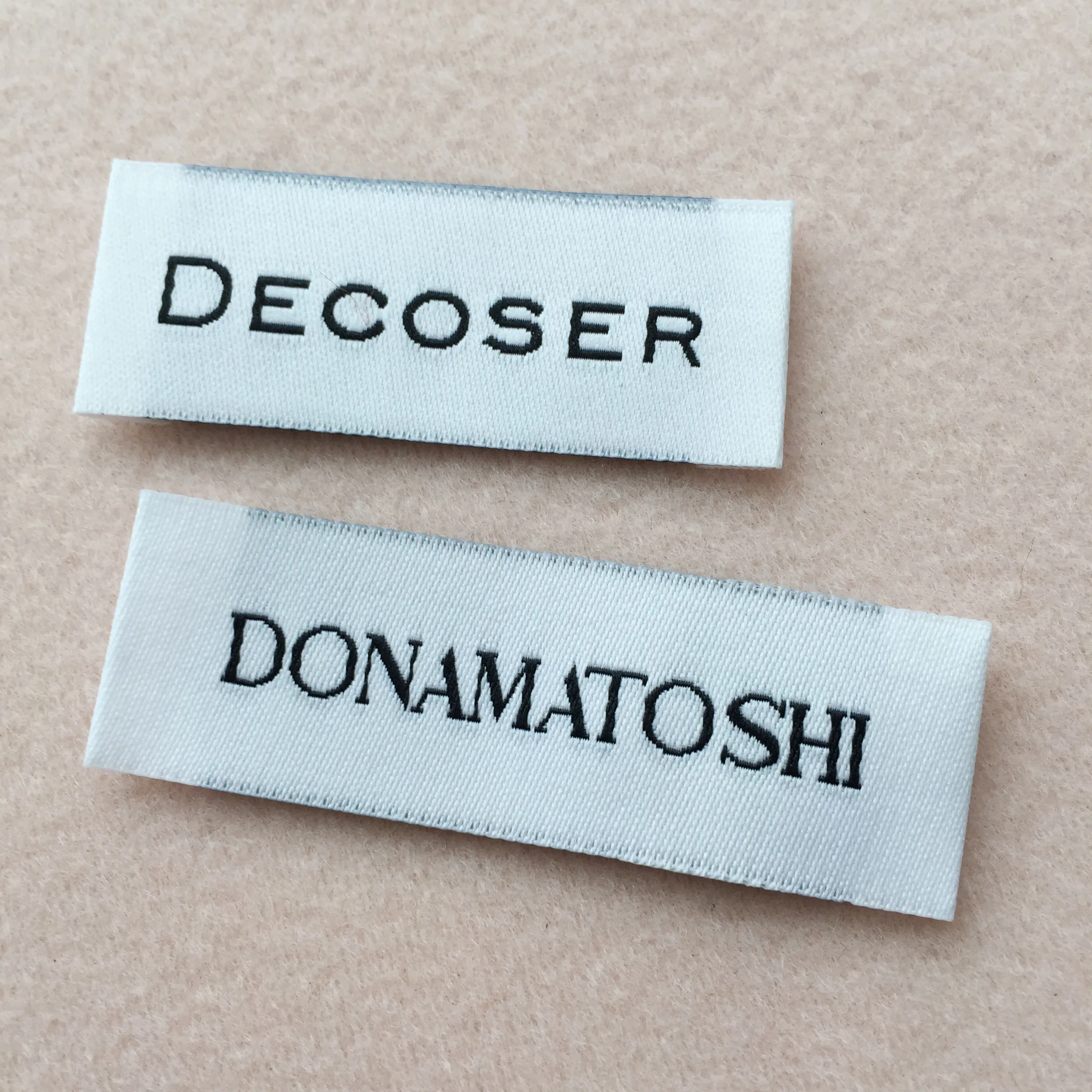1000pcs/lot Custom Brand Name Clothing Woven Label Garment Fabric Label with Logo 2x5cm End Fold/Center Fold Hight Quality - Image 3
