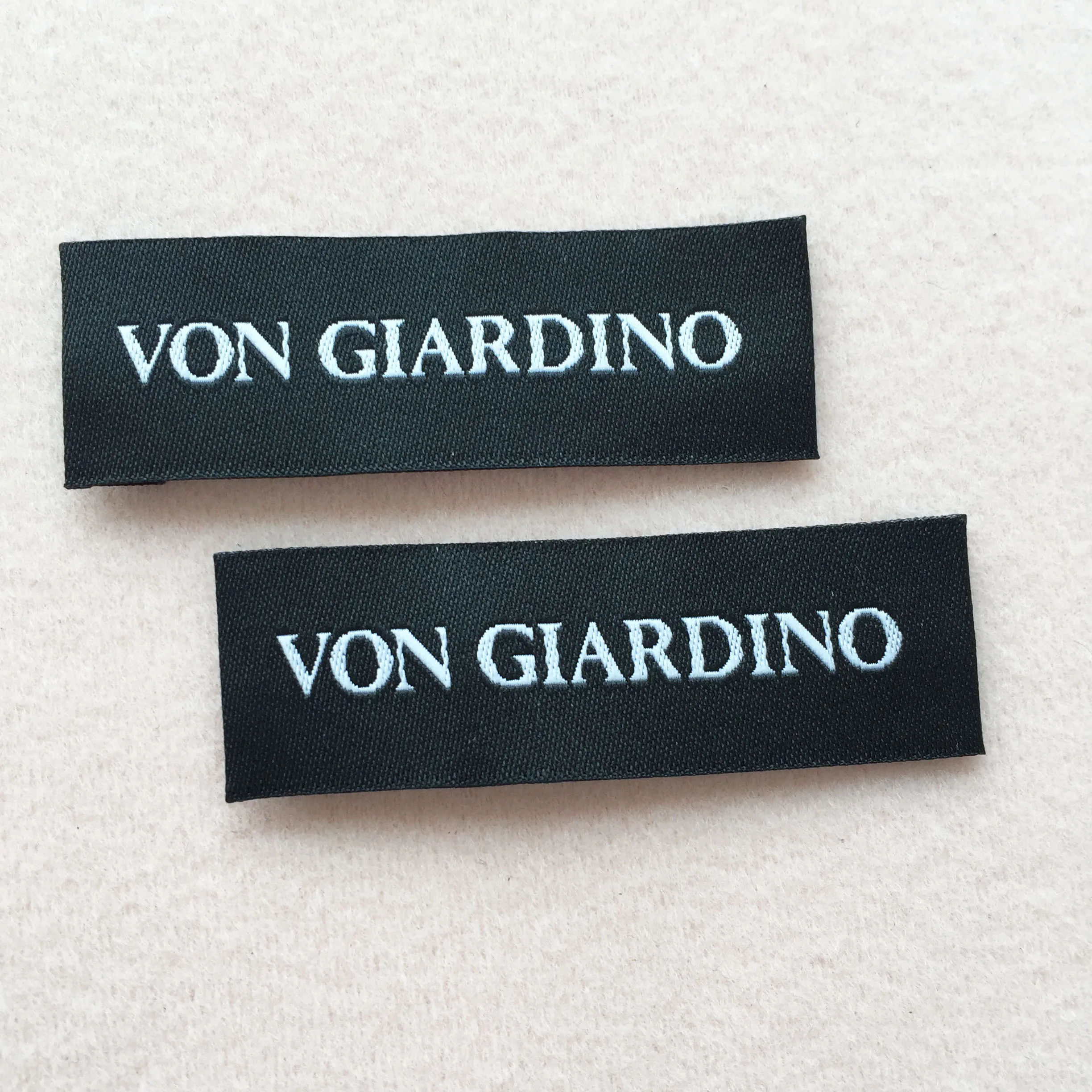 1000pcs/lot Custom Brand Name Clothing Woven Label Garment Fabric Label with Logo 2x5cm End Fold/Center Fold Hight Quality - Image 4