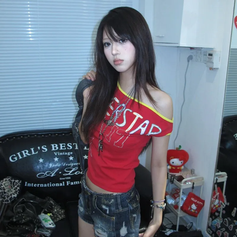 Karrram Japanese Y2k Off Shoulder T-shirt Trashy 2000s Letter Print Crop Top Vintage Harajuku Rhinestones T Shirt American Retro - الصورة 6