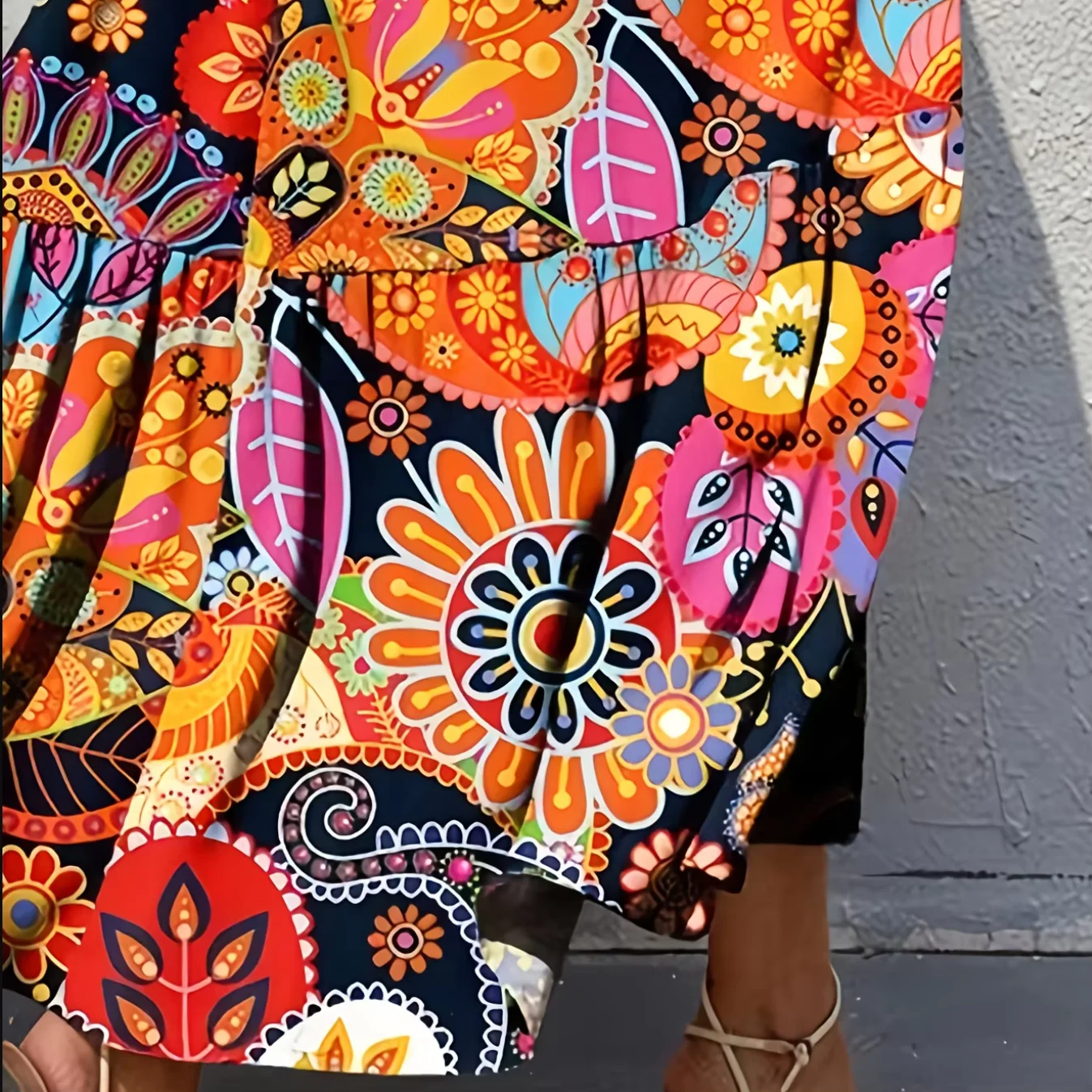 2026 Spring/Summer European & American Women's New Arrival Retro Printed Dress, V-Neck Slimming A-Line Dress for Casual - Image 4